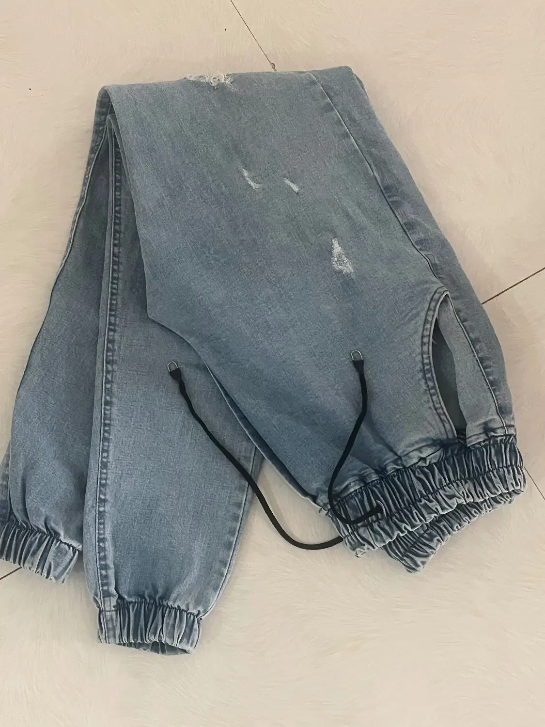 لباس مردانه|لباس|قم, قلعه عموحسین|دیوار