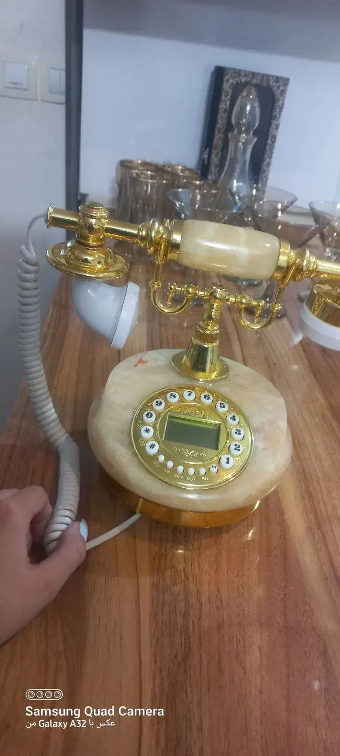 تلفن رومیزی سلطنتی نو|تلفن رومیزی|مشهد, نوید|دیوار
