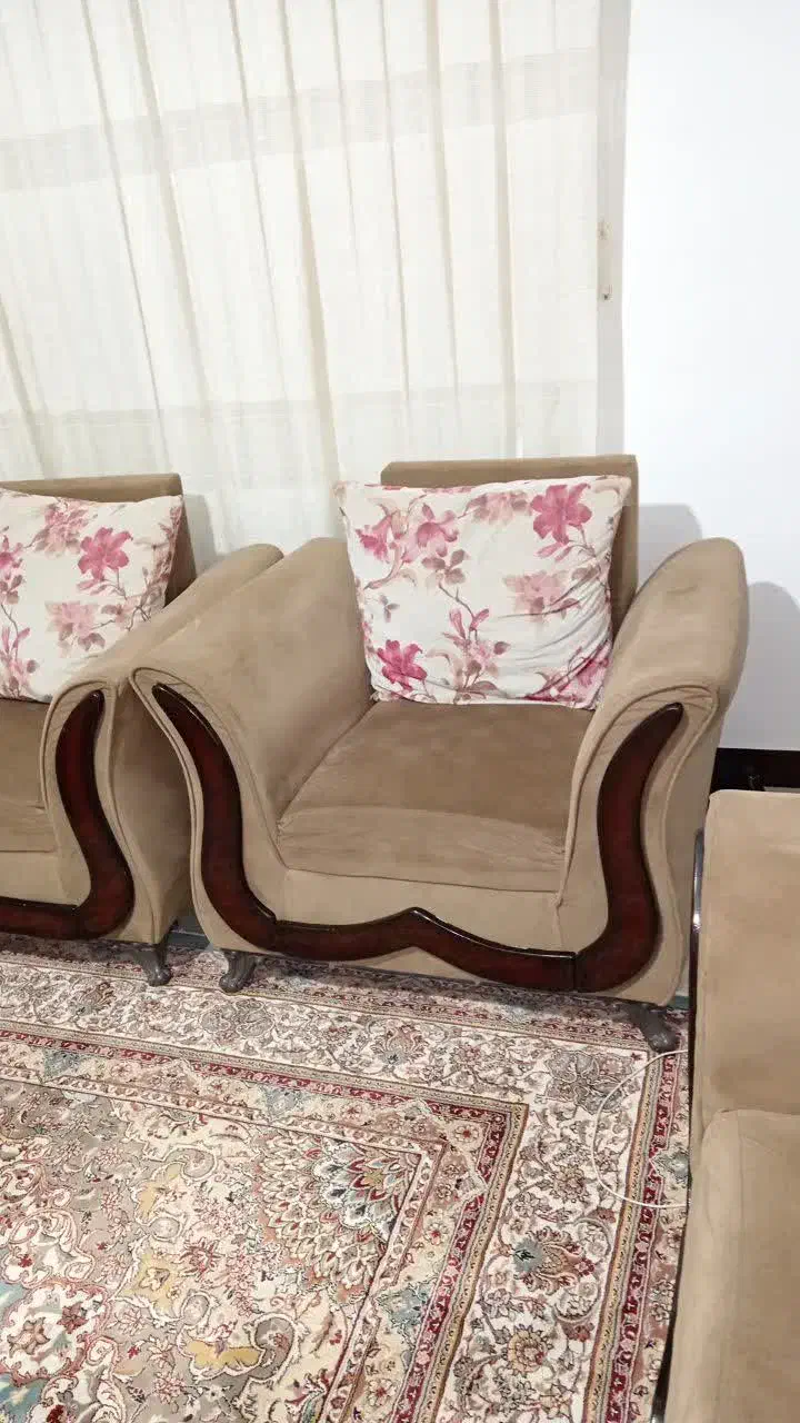 مبلمان ۷نفره|مبلمان خانگی و میز عسلی|قائمشهر, |دیوار