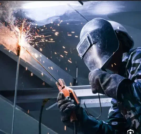 جوشکاری سیاروبرش کاری (انجام کلیه امورجوشکاری )|خدمات پیشه و مهارت|الیگودرز, |دیوار