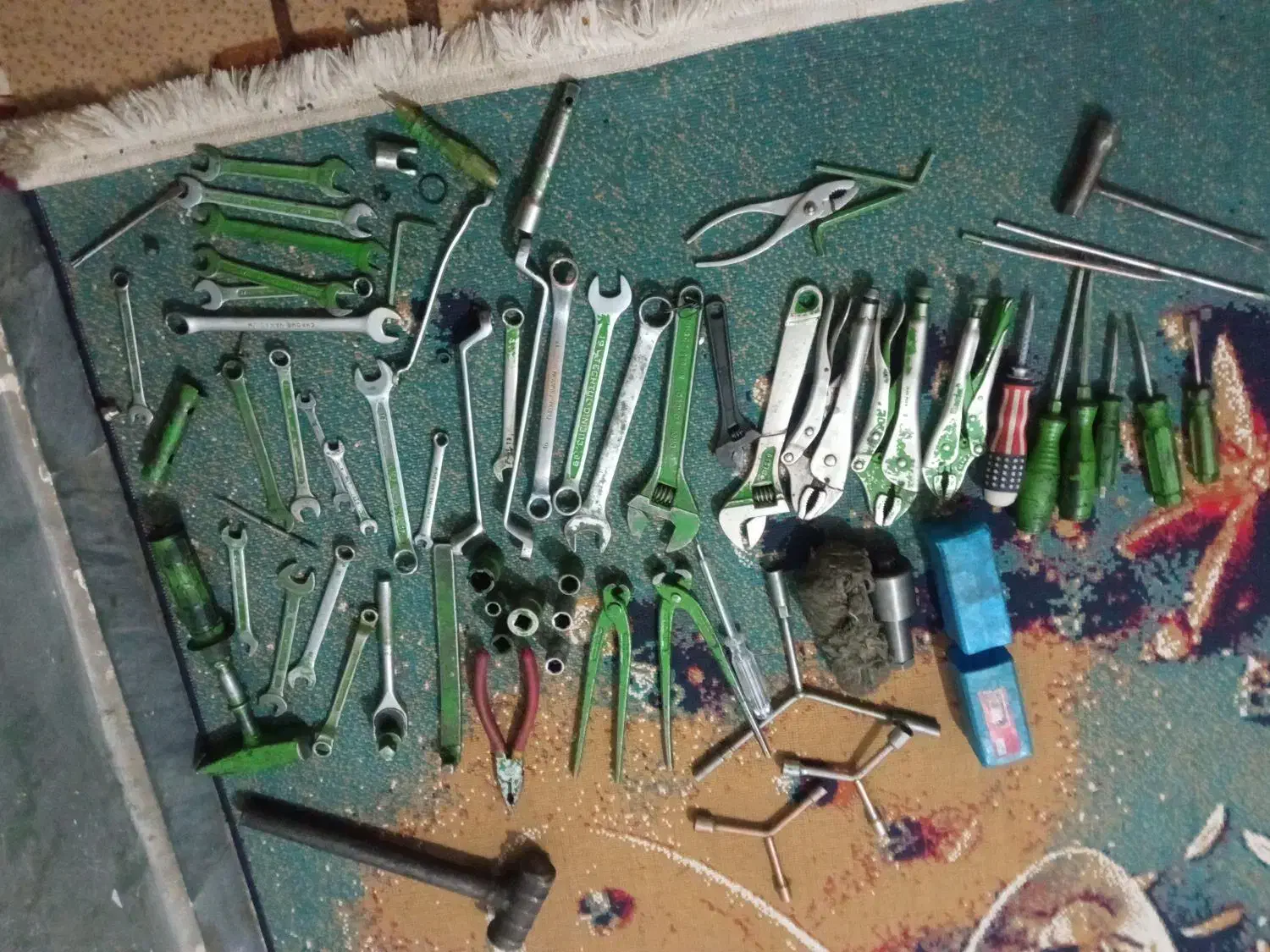 انواع ابزار رودان‌تعمیرگاهی|ابزارآلات|رودان, |دیوار