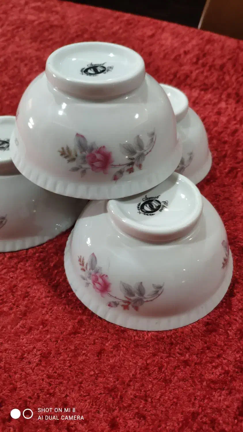 دو سری کاسه چینی ۴ تایی|ظروف سرو و پذیرایی|برازجان, |دیوار