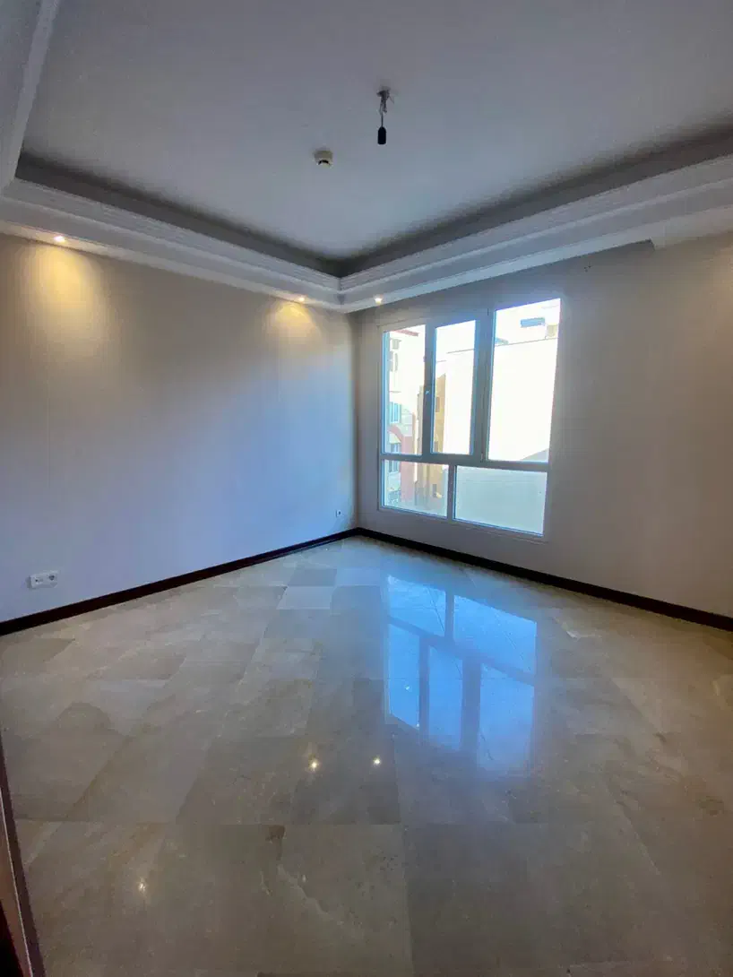 اجاره واحد ۲۲۰متر الهیه /3خواب/۲پارکینگ/فول مشاعات