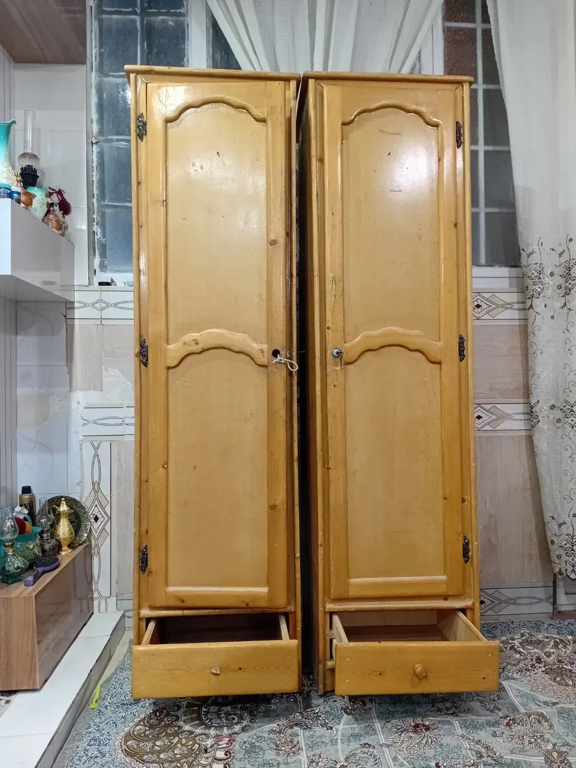 کمد دراور|جاکفشی، کمد، دراور|بیرجند, |دیوار