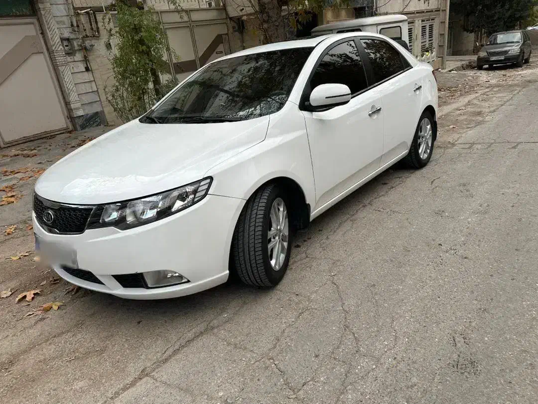 ماشین سواری سراتو|خودرو سواری و وانت|خرم‌آباد, |دیوار