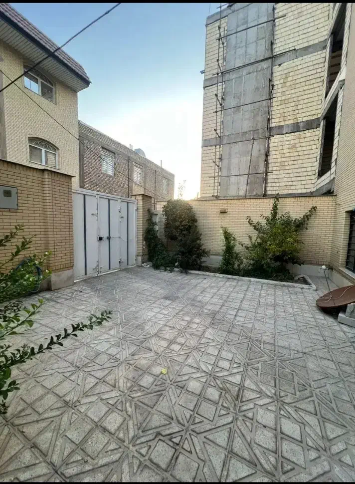 دوخوابه/تاپ لوکیشین/مولانا3/شیک|اجارهٔ آپارتمان|صدرا-فارس, فاز ۱|دیوار