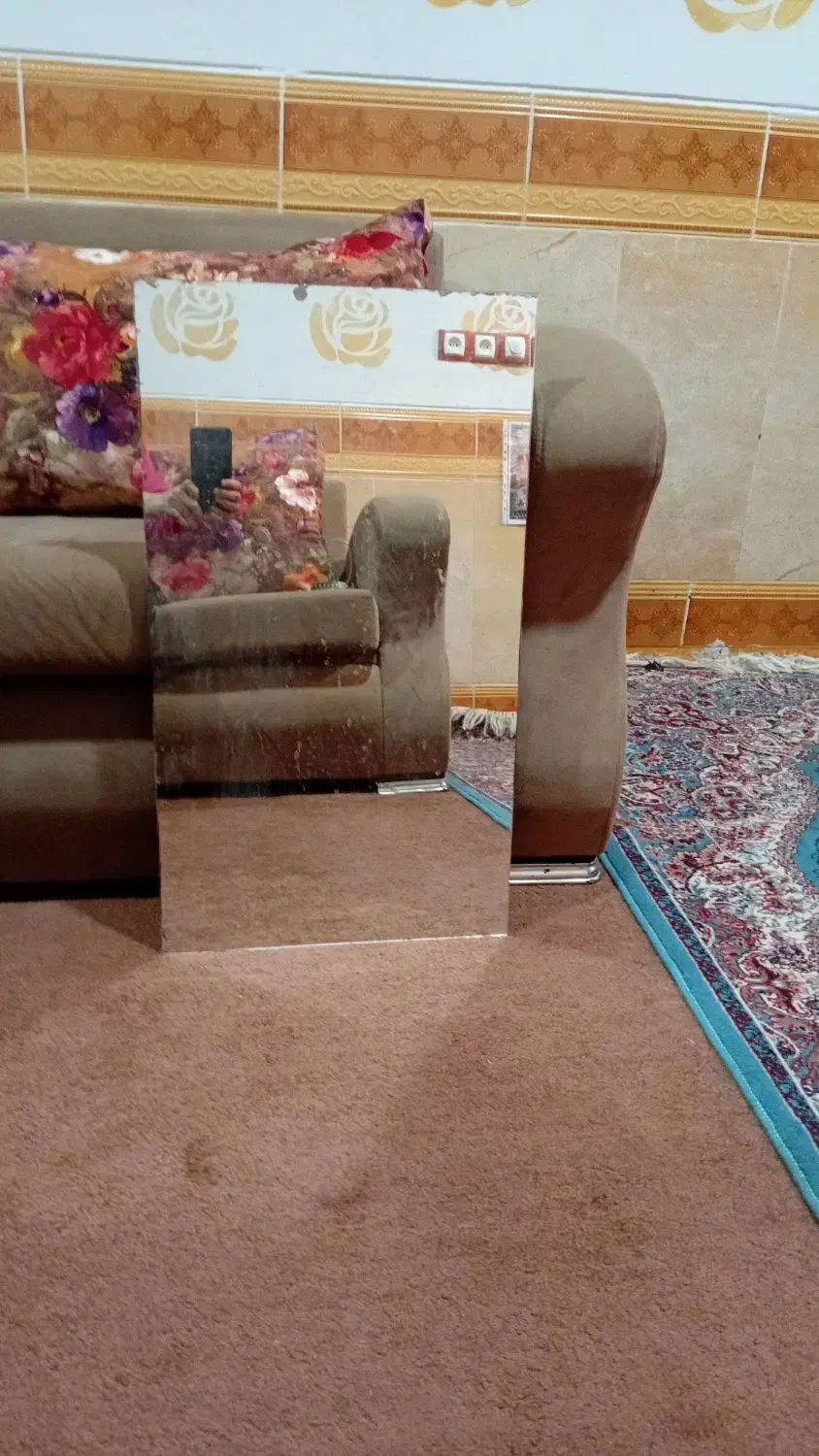 اینه دراندازه۷۰در۴۰قیمت ۴۰۰|آینه|آبادان, |دیوار