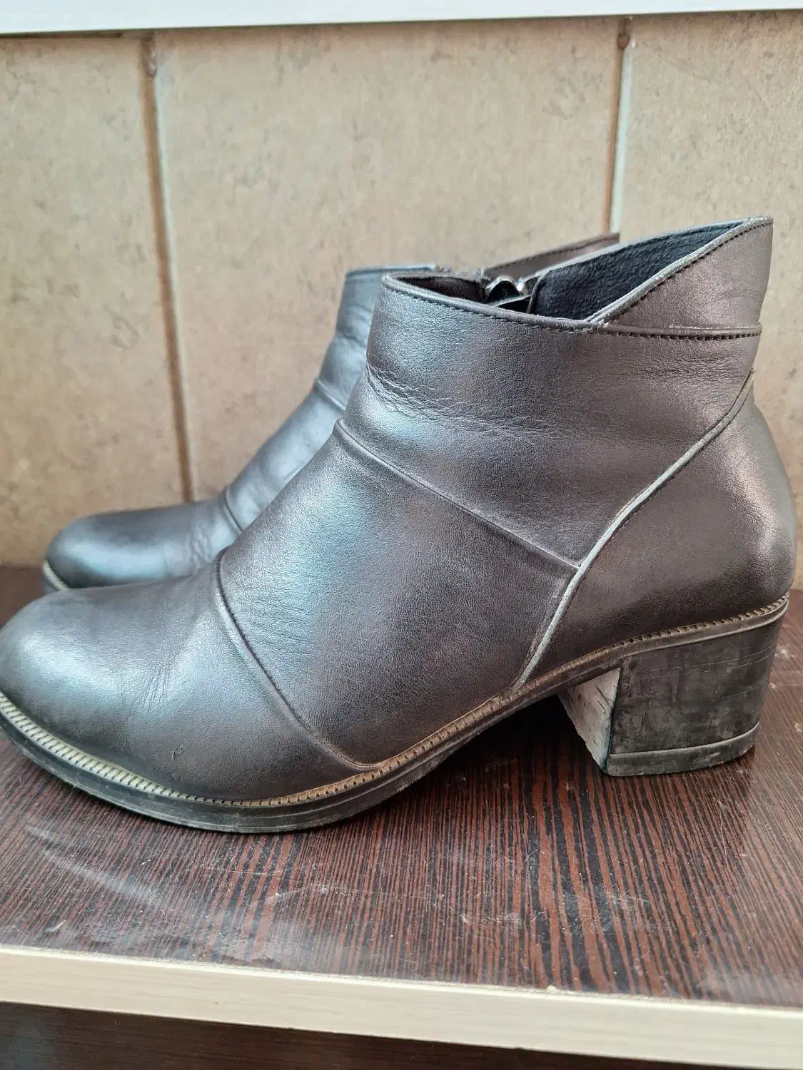 نیم بوت شماره۴۰|کیف، کفش، کمربند|زاهدان, |دیوار