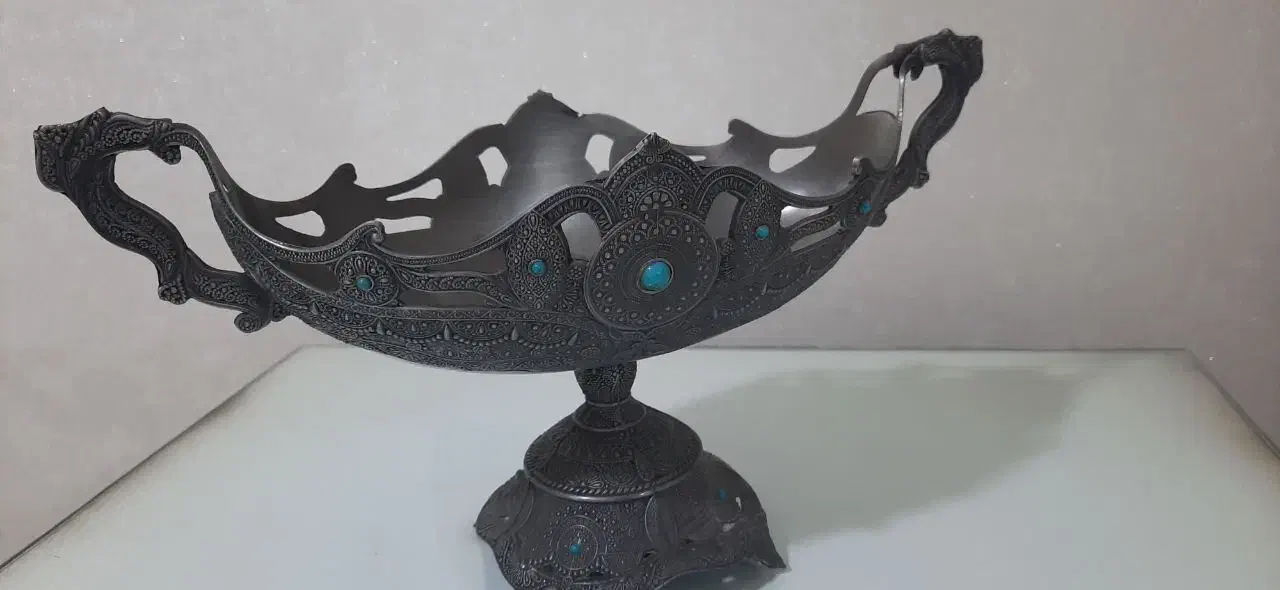 شکلات خوری پیوتر سیلور|کلکسیون اشیاء عتیقه|آبیک, |دیوار