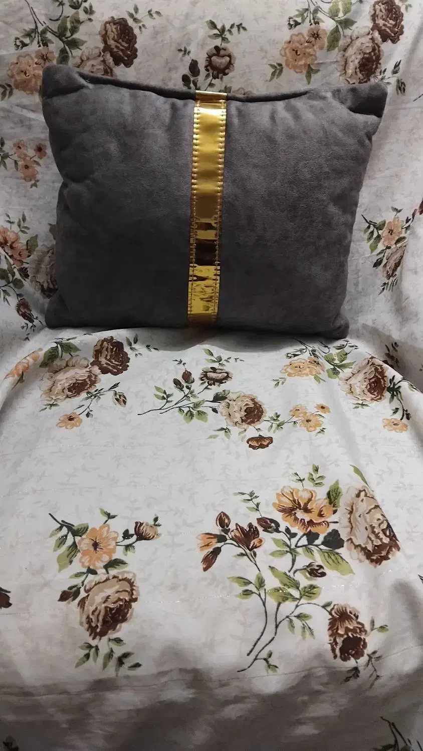 پنج عددکوسن|پشتی|باغستان, |دیوار