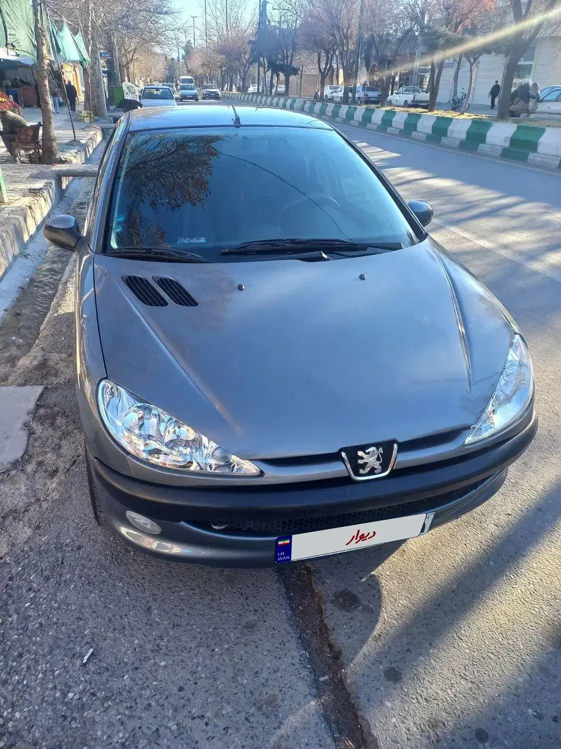 پژو ۲۰۶|خودرو سواری و وانت|بروجرد, |دیوار