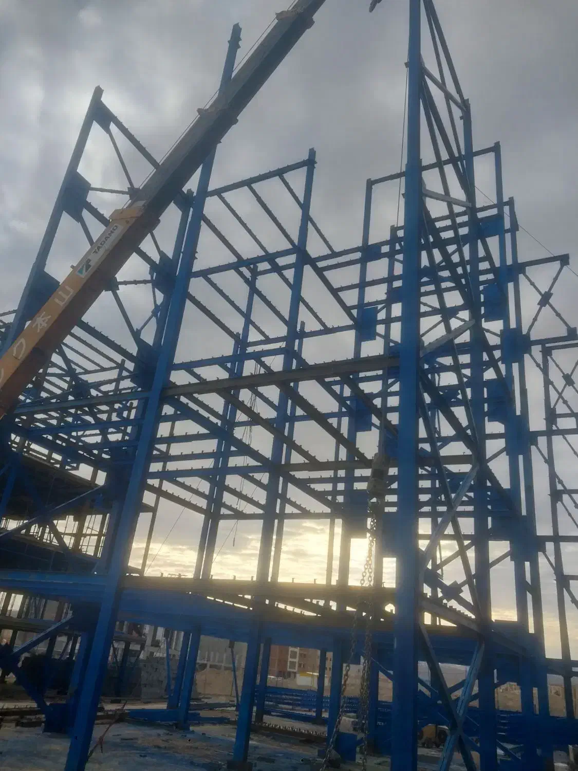 کلیه کارهای جوشکاری پذیرفته میشود|خدمات پیشه و مهارت|آشخانه, |دیوار