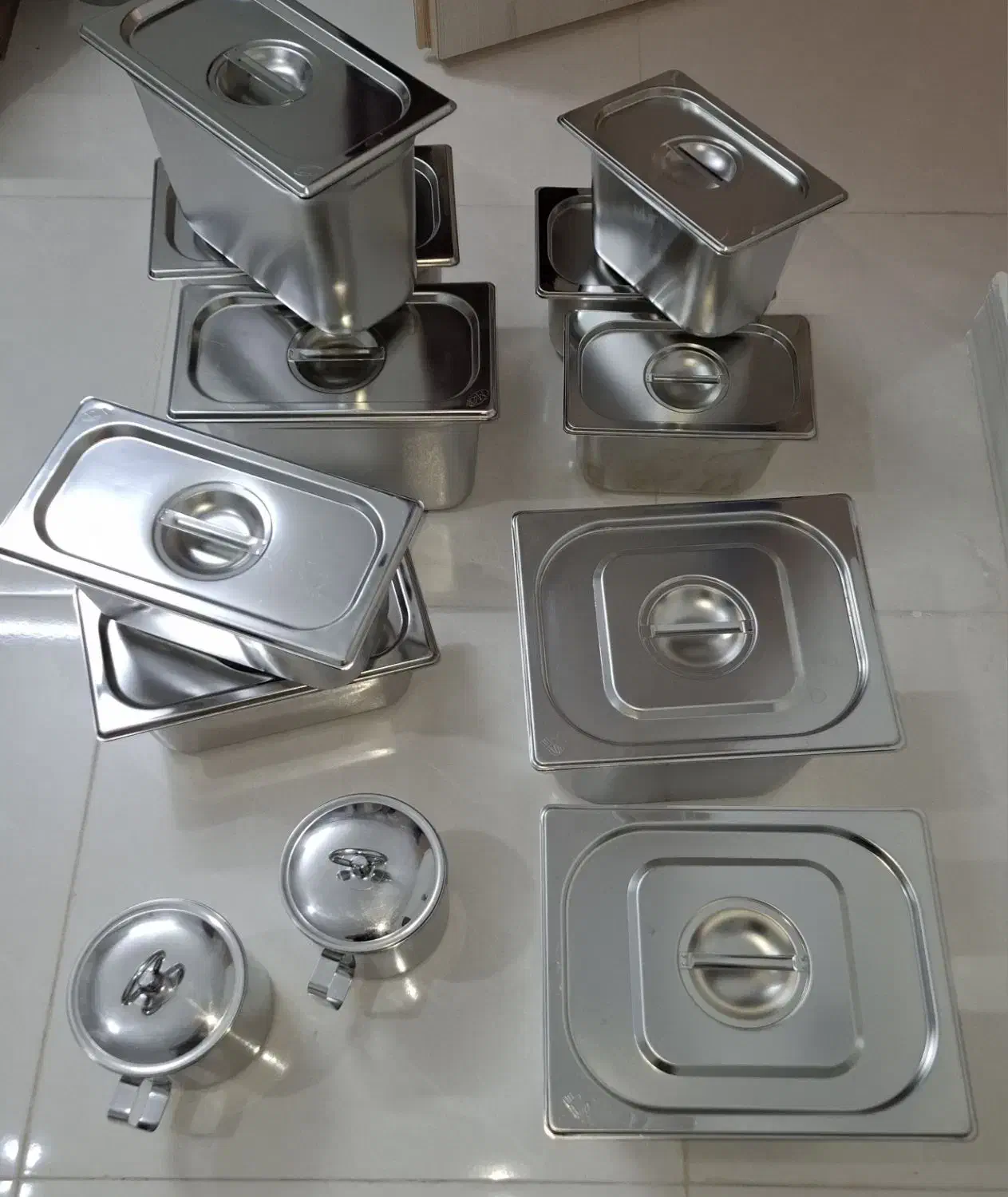 ظرف بنماری در حد کاملا نو|ظروف پخت‌وپز|اراک, |دیوار