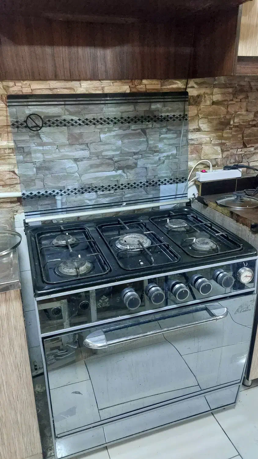 اجاق گاز ۵ شعله طرح فر|اجاق گاز و لوازم برقی پخت‌وپز|تهران, علم و صنعت|دیوار