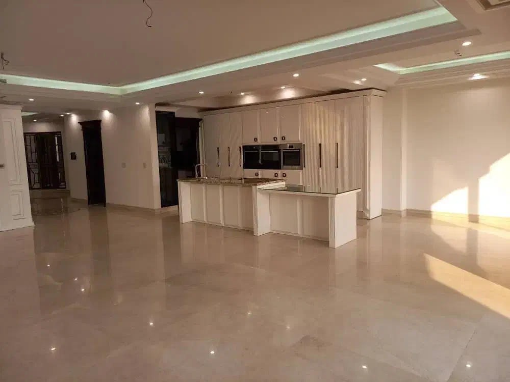 نیاوران ۲۱۰متر ۳خ تک واحد/خوش نقشه و شیک/ 2p|فروش آپارتمان|تهران, جماران (نیاوران)|دیوار