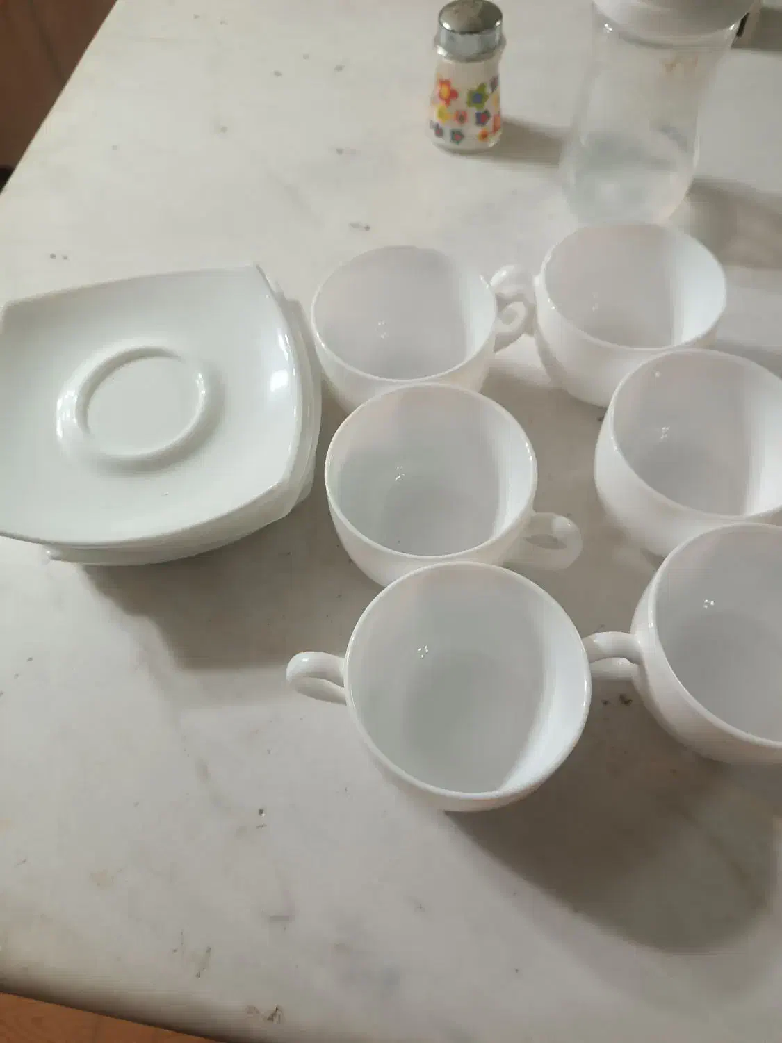 فنجان و نعلبکی|ظروف سرو و پذیرایی|ری, فیروزآبادی|دیوار