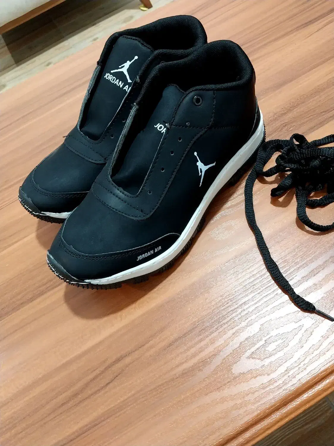 جردن|کیف، کفش، کمربند|گرگان, |دیوار