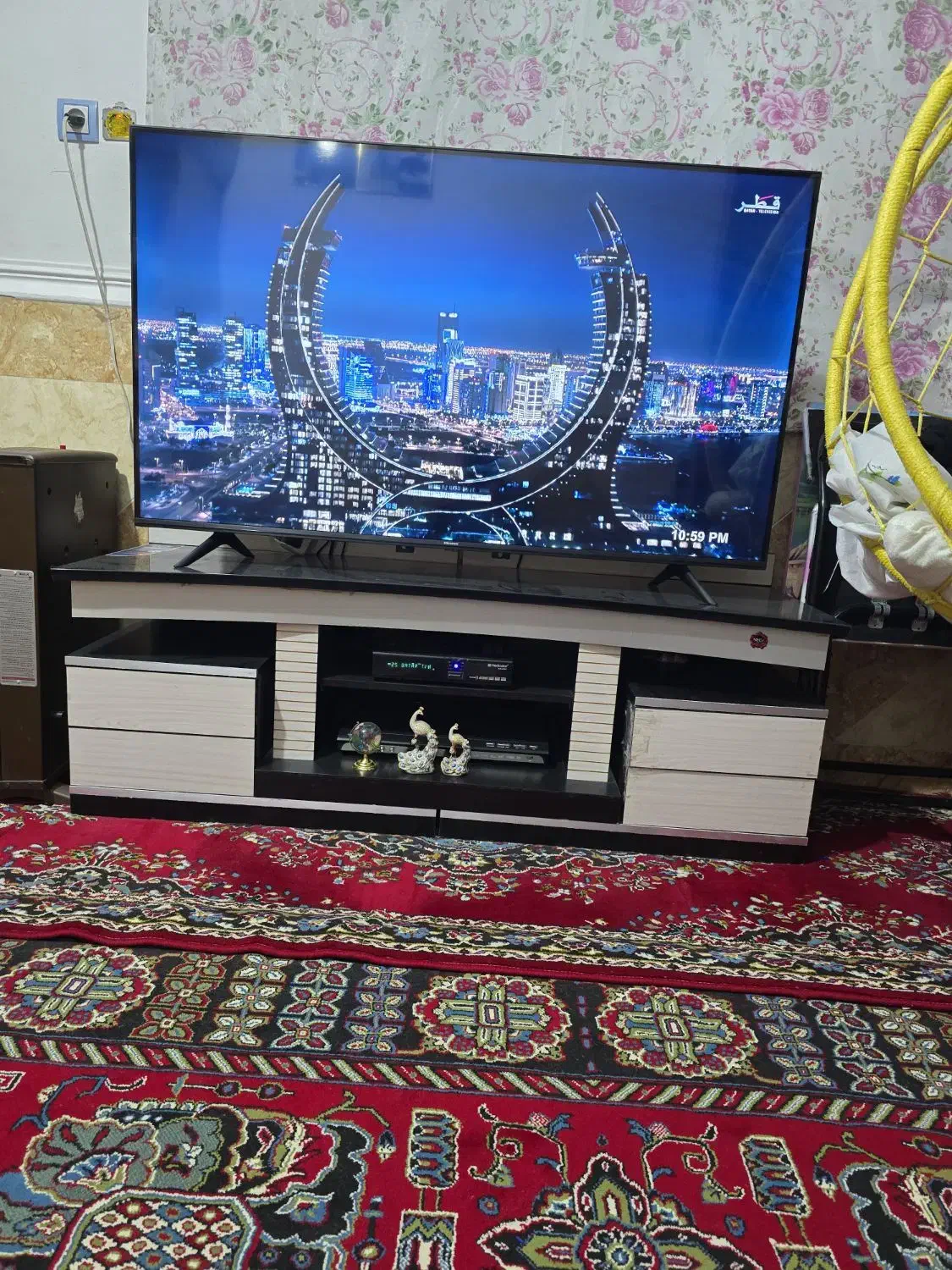 تلویزیون|تلویزیون و پروژکتور|کارون, |دیوار