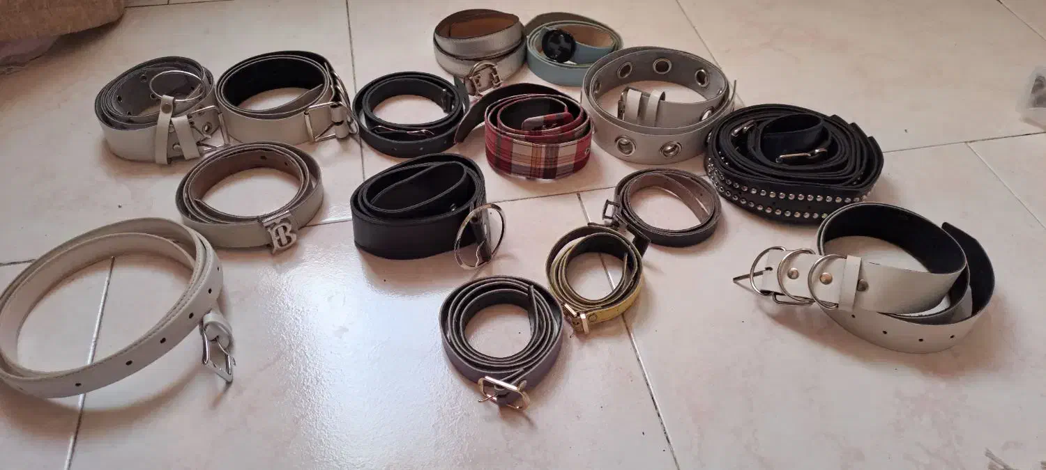 تعدادی کمربنددخترانه|کیف، کفش، کمربند|کرج, کوی مدرس|دیوار