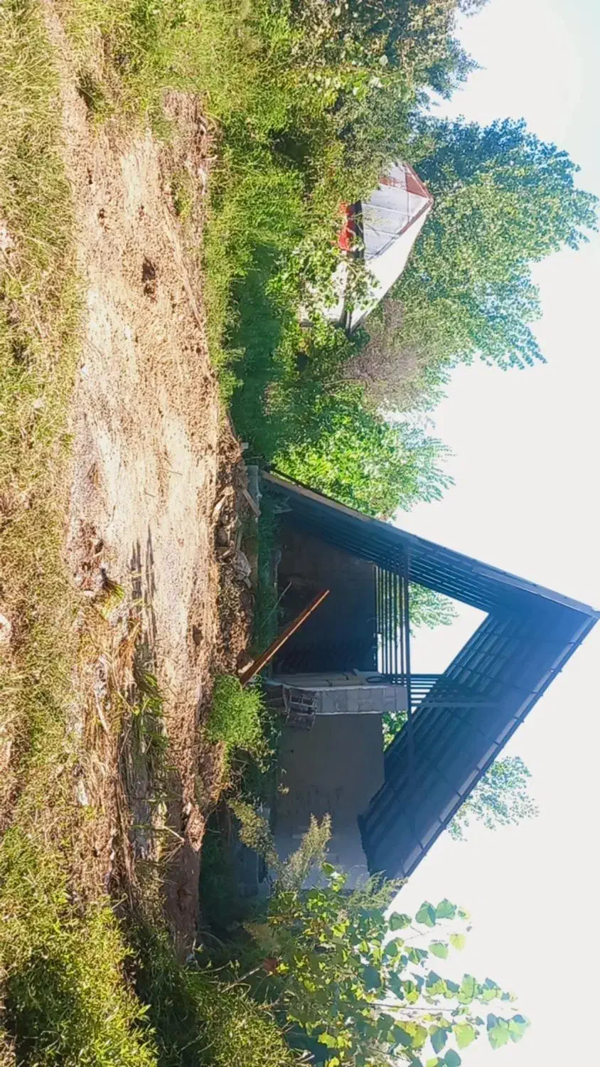 ۵۴۸متر زمین تماما مسکونی با ویلا نیمه کاره|فروش زمین و ملک کلنگی|ضیابر, |دیوار