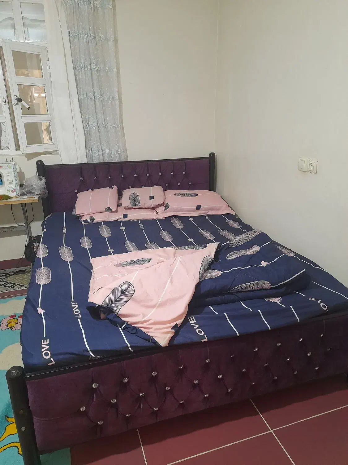 تخت دونفره|تخت و سرویس خواب|لوندویل, |دیوار