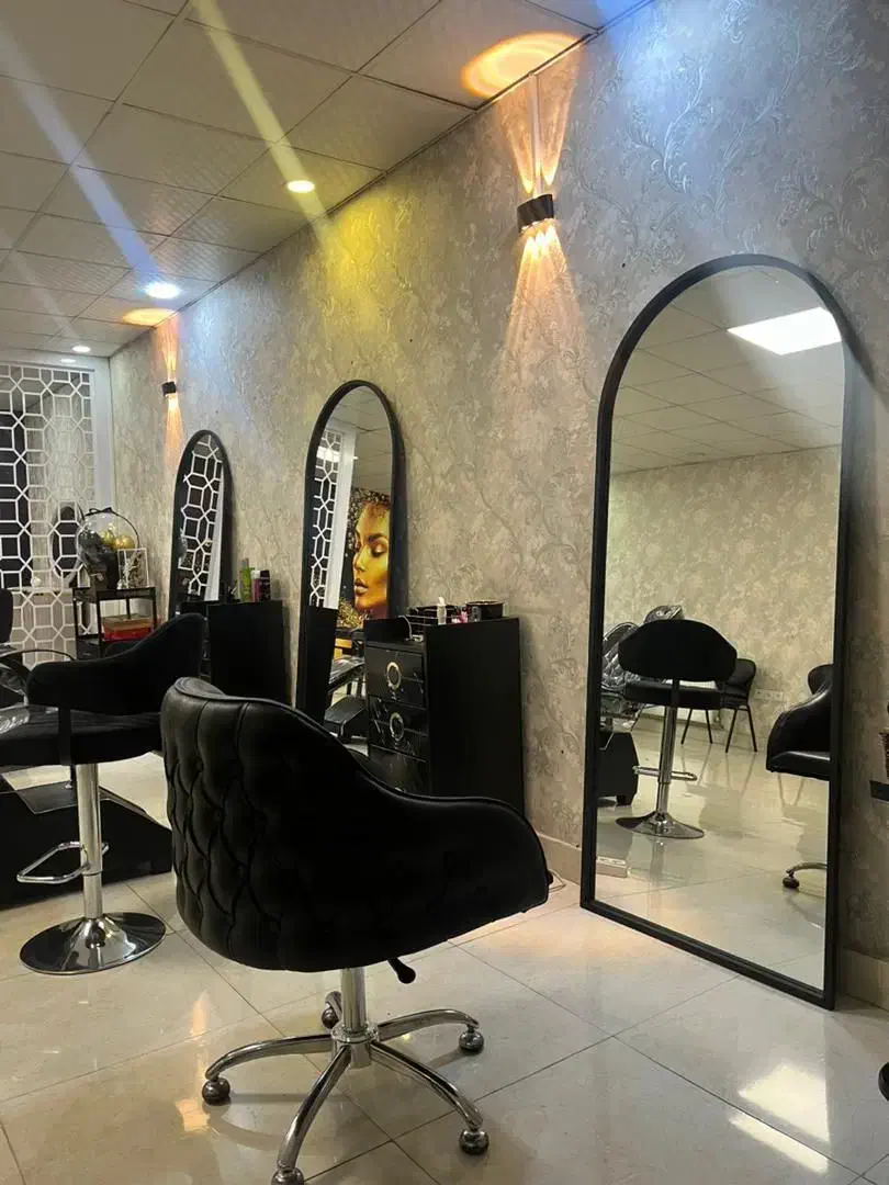 آینه کد ۶۳|آینه|ایلام, |دیوار