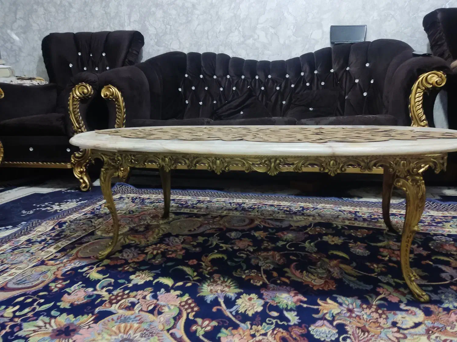 میز جلو مبلی برنجی سنگین قدیمی بادوتامیزعسلی برنجی|مبلمان خانگی و میز عسلی|پرند, فاز ۶|دیوار