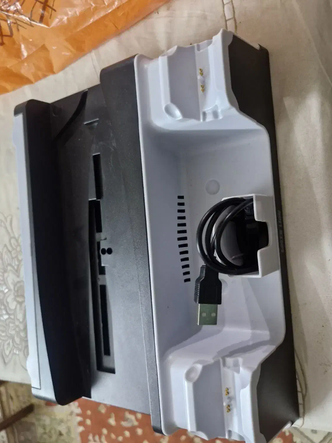 پایه خنک کننده و شارژر دسته ps5|کنسول، بازی ویدئویی و آنلاین|ورامین, ورامین|دیوار