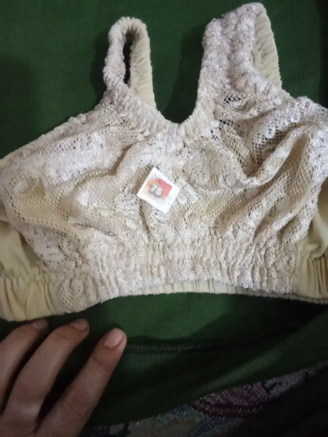 با سلام و خسته نباشید همشهری هایی عزیز|لباس|قم, قلعه کامکار|دیوار