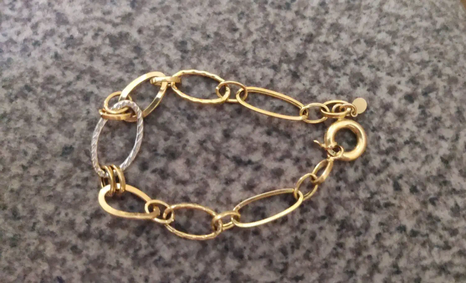 گوشواره|جواهرات|شوشتر, |دیوار