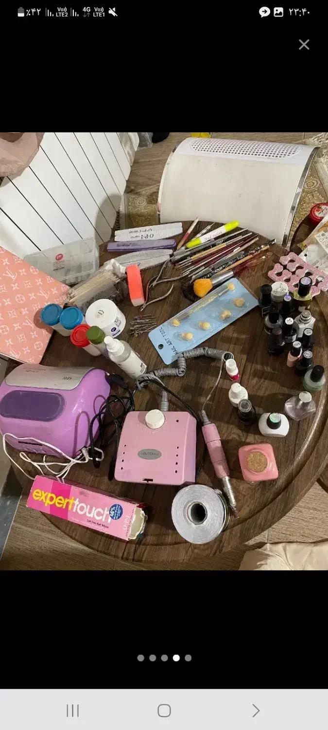 وسایل کامل کاشت ناخن تک فروشم دارم|آرایشی، بهداشتی، درمانی|کرمانشاه, |دیوار