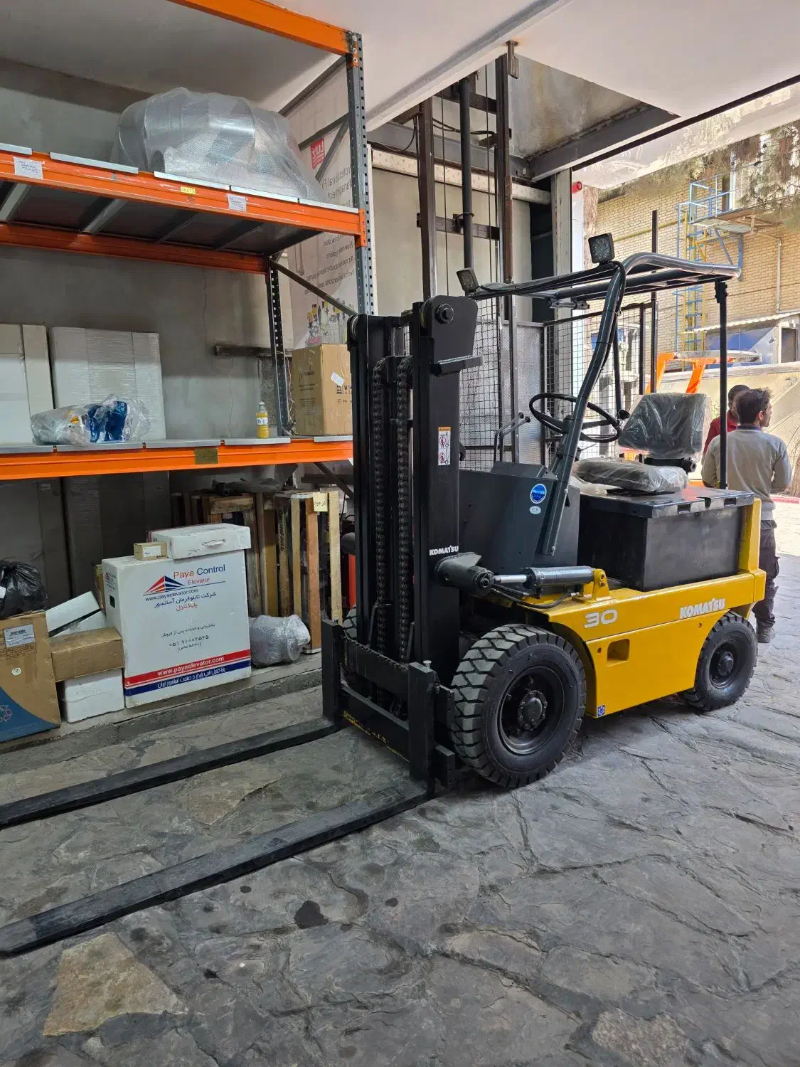 لیفتراک برقی کوماتسو ۲.۵ تن|خودرو سنگین|قدس, شهر‌قدس|دیوار