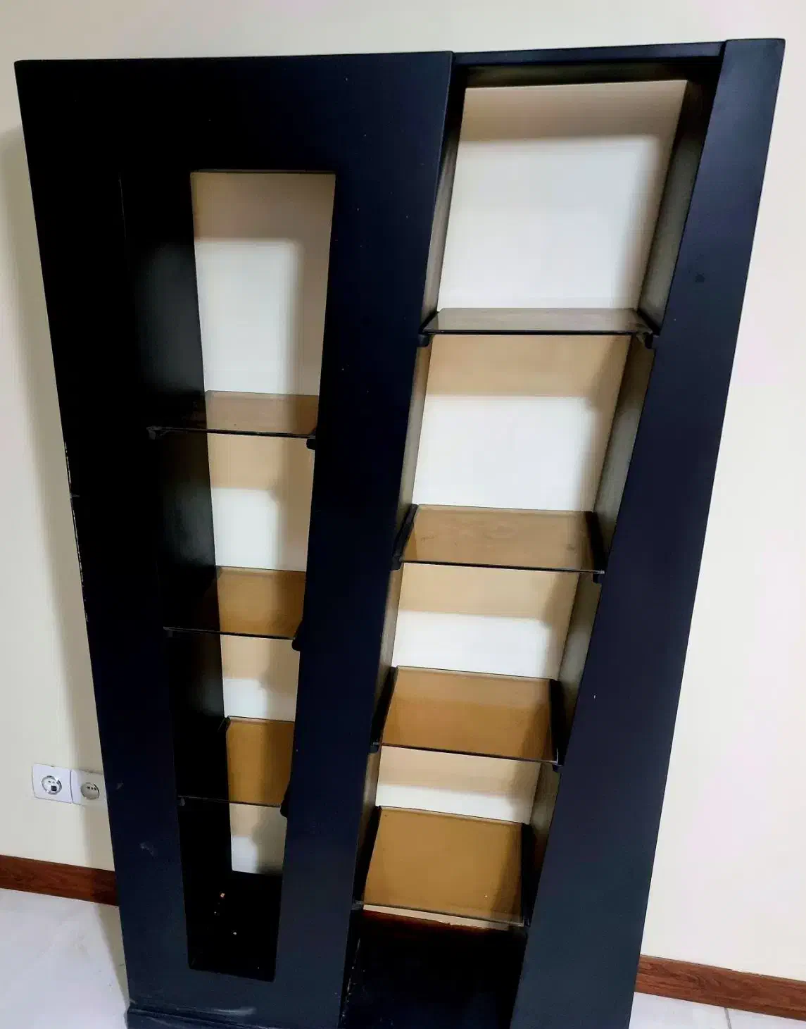 کتابخانه قفسه مشکی|کتابخانه، شلف، قفسه‌های دیواری|تهران, استخر|دیوار