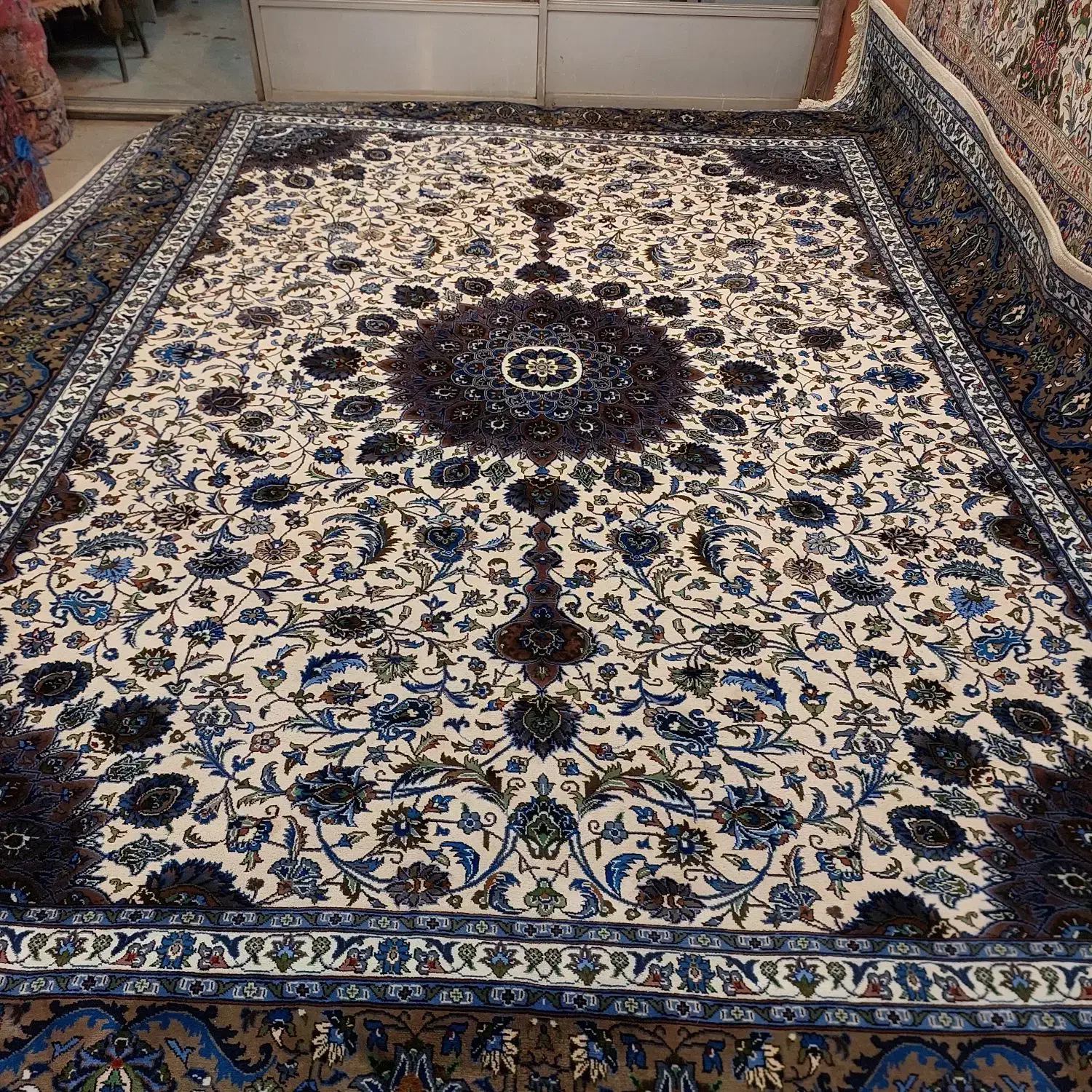 3×4کرک خورشیدی|فرش|مشهد, آیت الله خامنه‌ای|دیوار