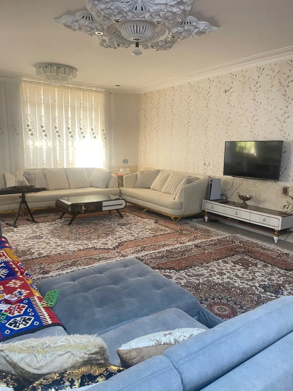 رهن منزل|اجارهٔ خانه و ویلا|صدرا-فارس, فاز ۱|دیوار