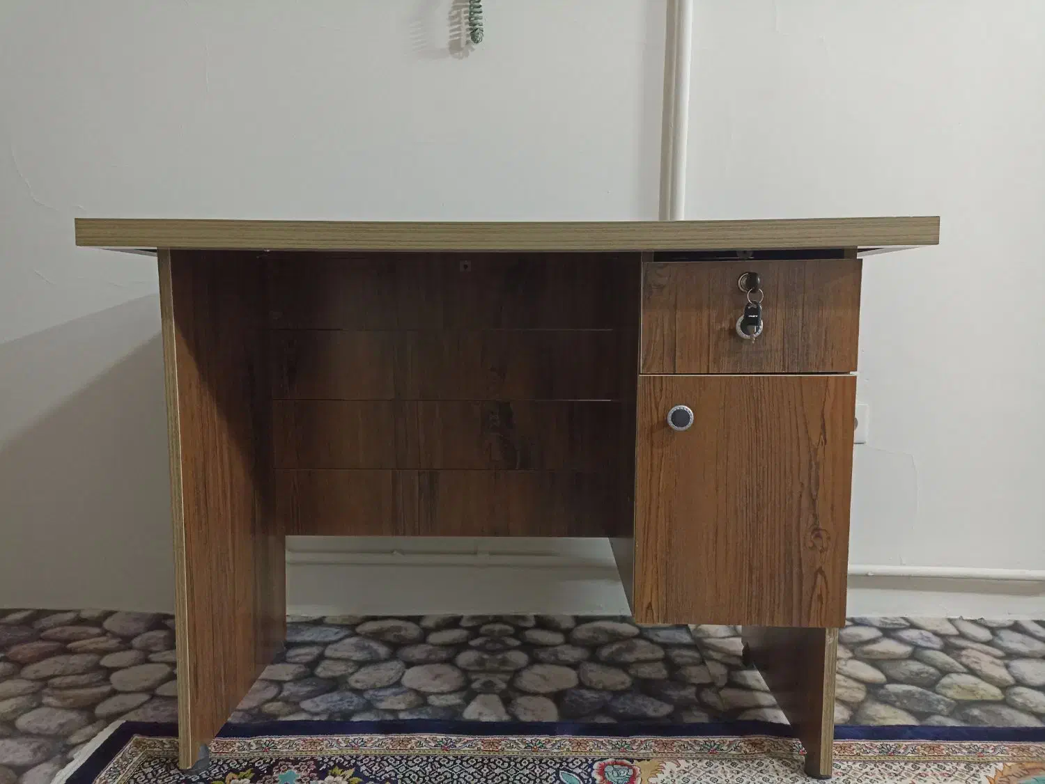 میز تحریر در حد نو|میز تحریر و کامپیوتر|مشهد, موسوی قوچانی|دیوار