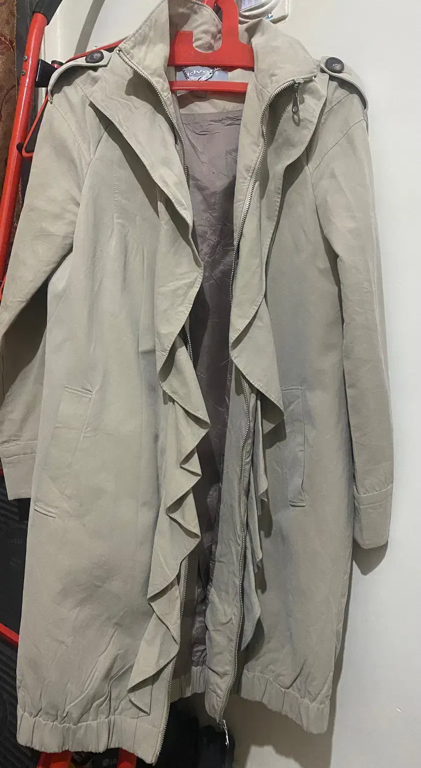 بارونی|لباس|ری, دیلمان|دیوار