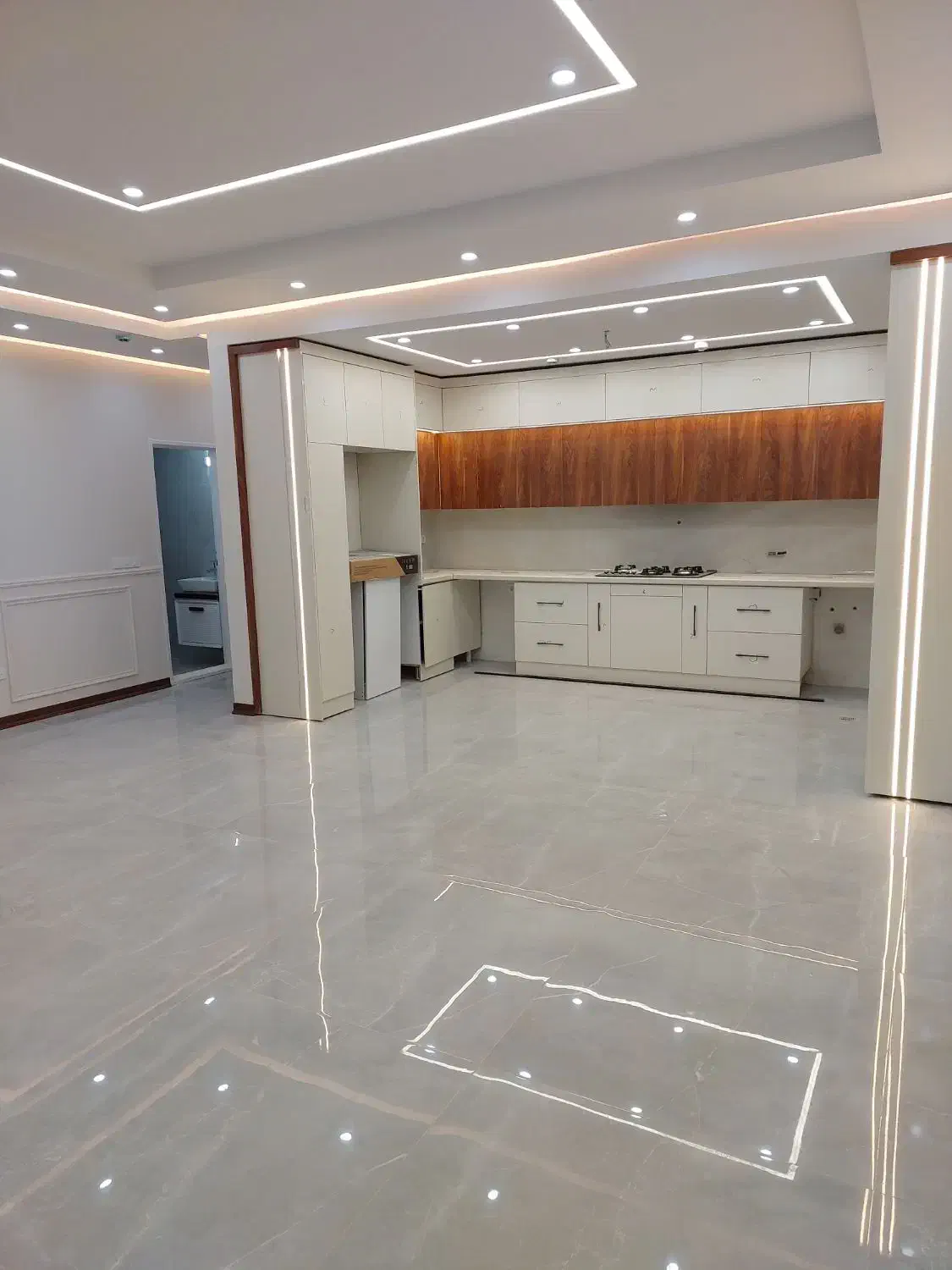 فروش آپارتمان ۱۳۰ متری خاص خیابان خرمشهر|فروش آپارتمان|کاشمر, |دیوار