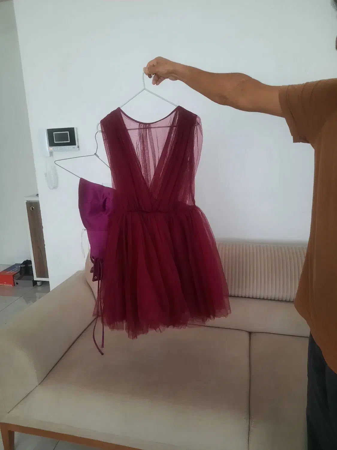 پیراهن مجلسی|لباس|گرگان, |دیوار