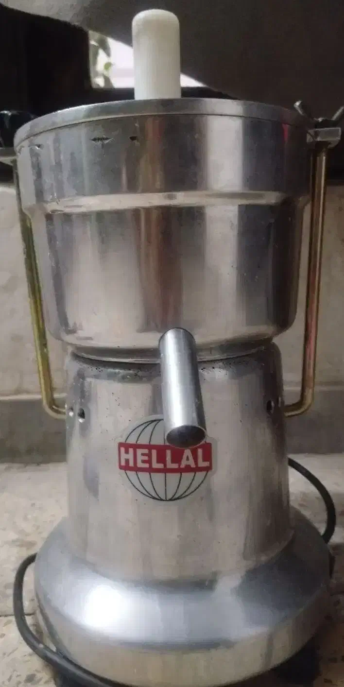 آب میوه گیری صنعتی هلال1.5اسب|آبمیوهگیر و آبمرکباتگیر|فولادشهر, زاینده رود|دیوار