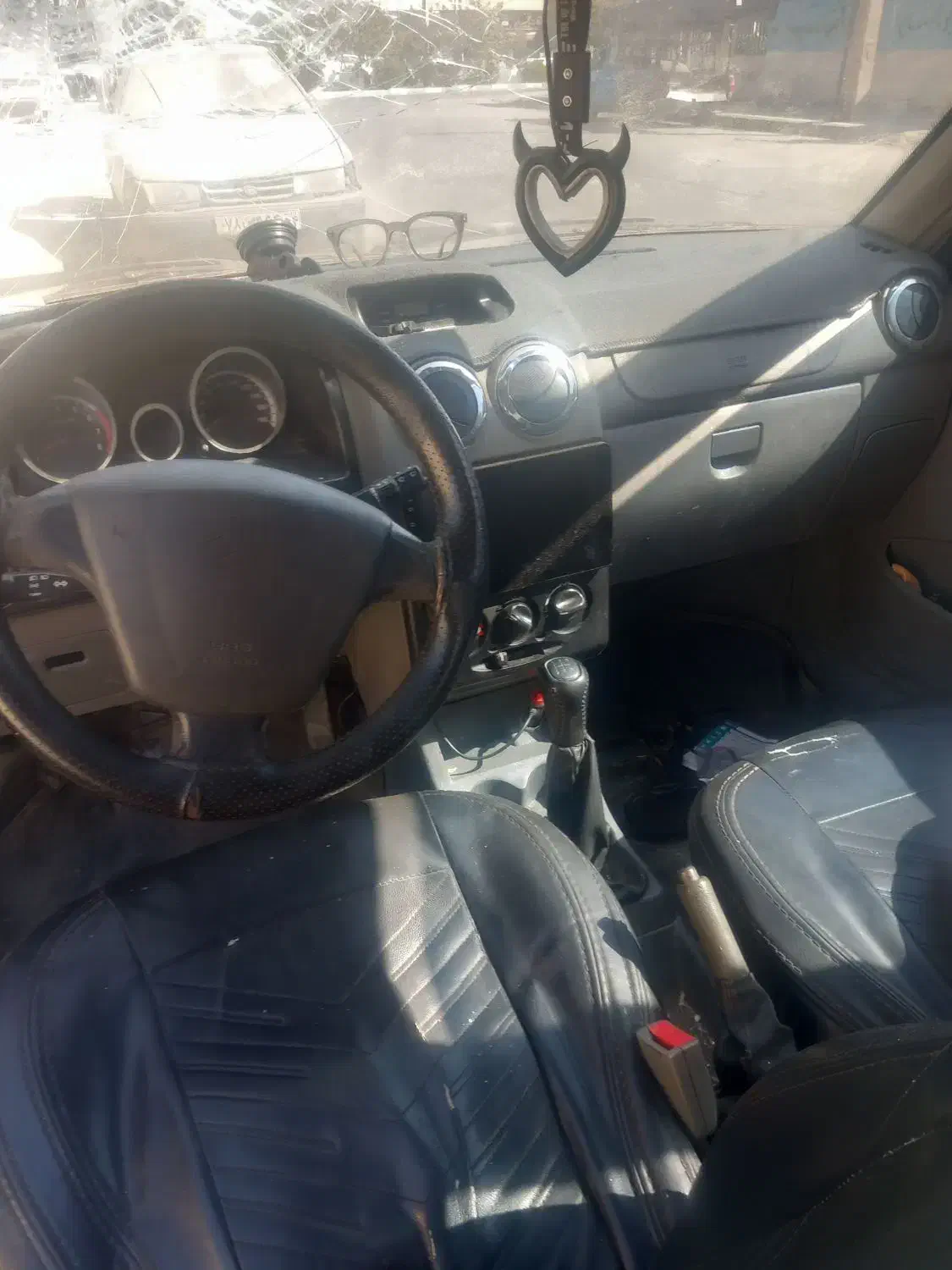 پراید ۱۳۱ مدل ۹۸.ـتصادف،ماشین در یزد میباشد|خودرو سواری و وانت|دهرم, |دیوار