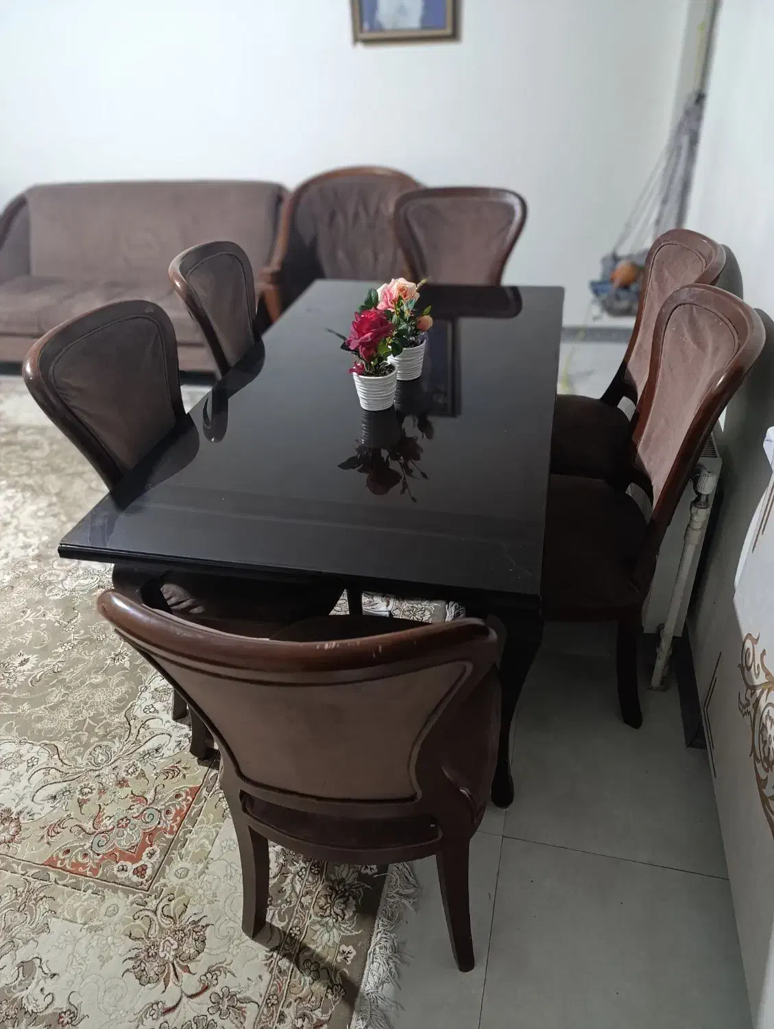 مبل ۹ نفره چوپ گردو با میز غذا ۶ نفره|مبلمان خانگی و میز عسلی|تهران, شهرک بعثت|دیوار
