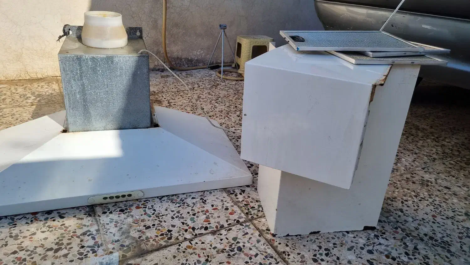 هود بی مکث|هود|مسجد سلیمان, |دیوار