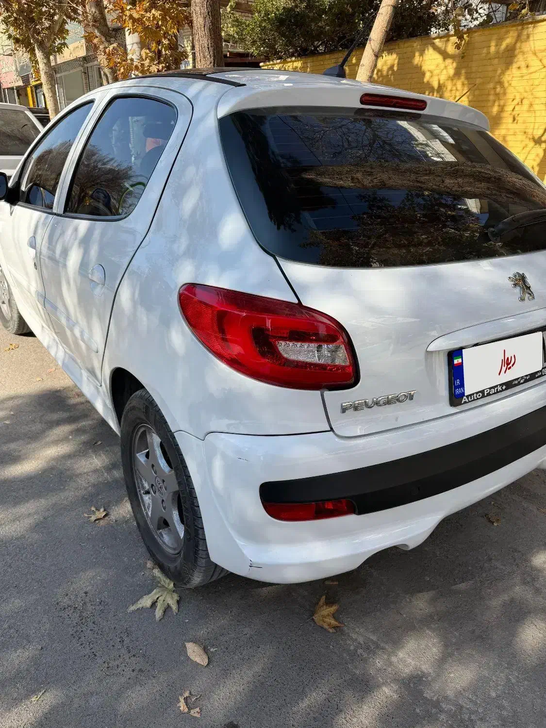 207 پانا مدل1403|خودرو سواری و وانت|لنجان, |دیوار