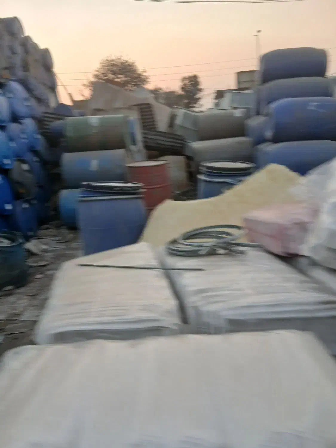 فروش بشکه خارجی با نازلترین قیمت|عمده‌فروشی|تهران, شهرک ابوذر|دیوار