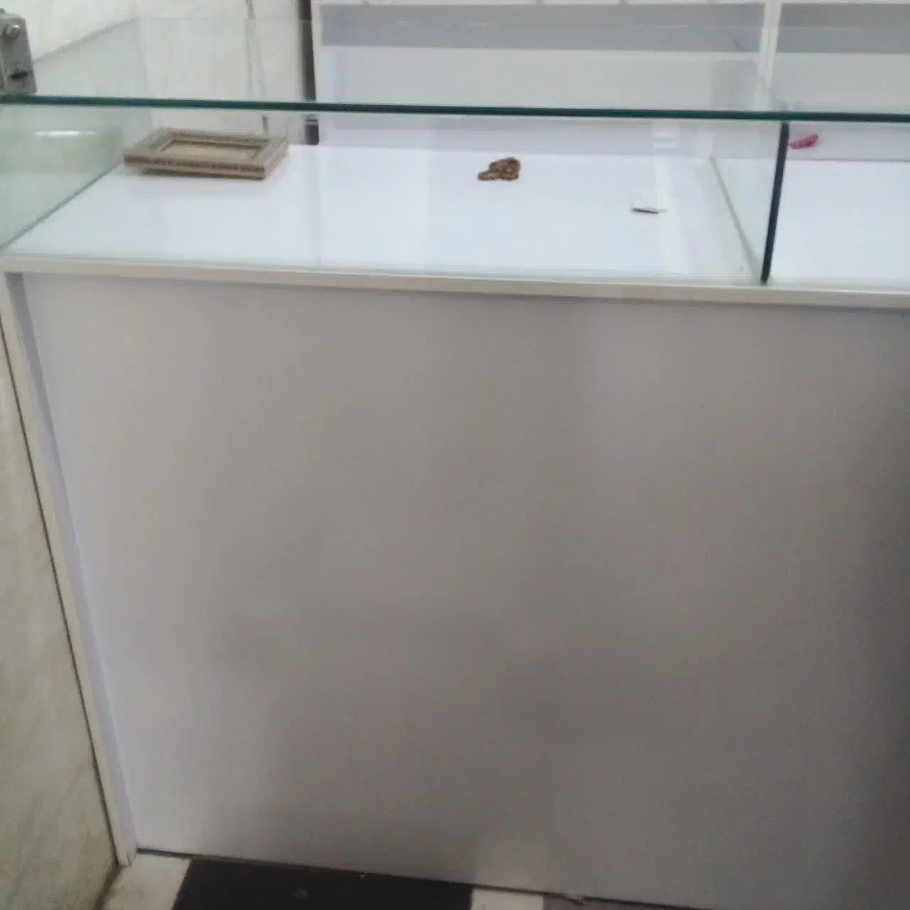 فروش ویترین ودکور مغازه|مبلمان اداری|قم, زنبیل آباد|دیوار