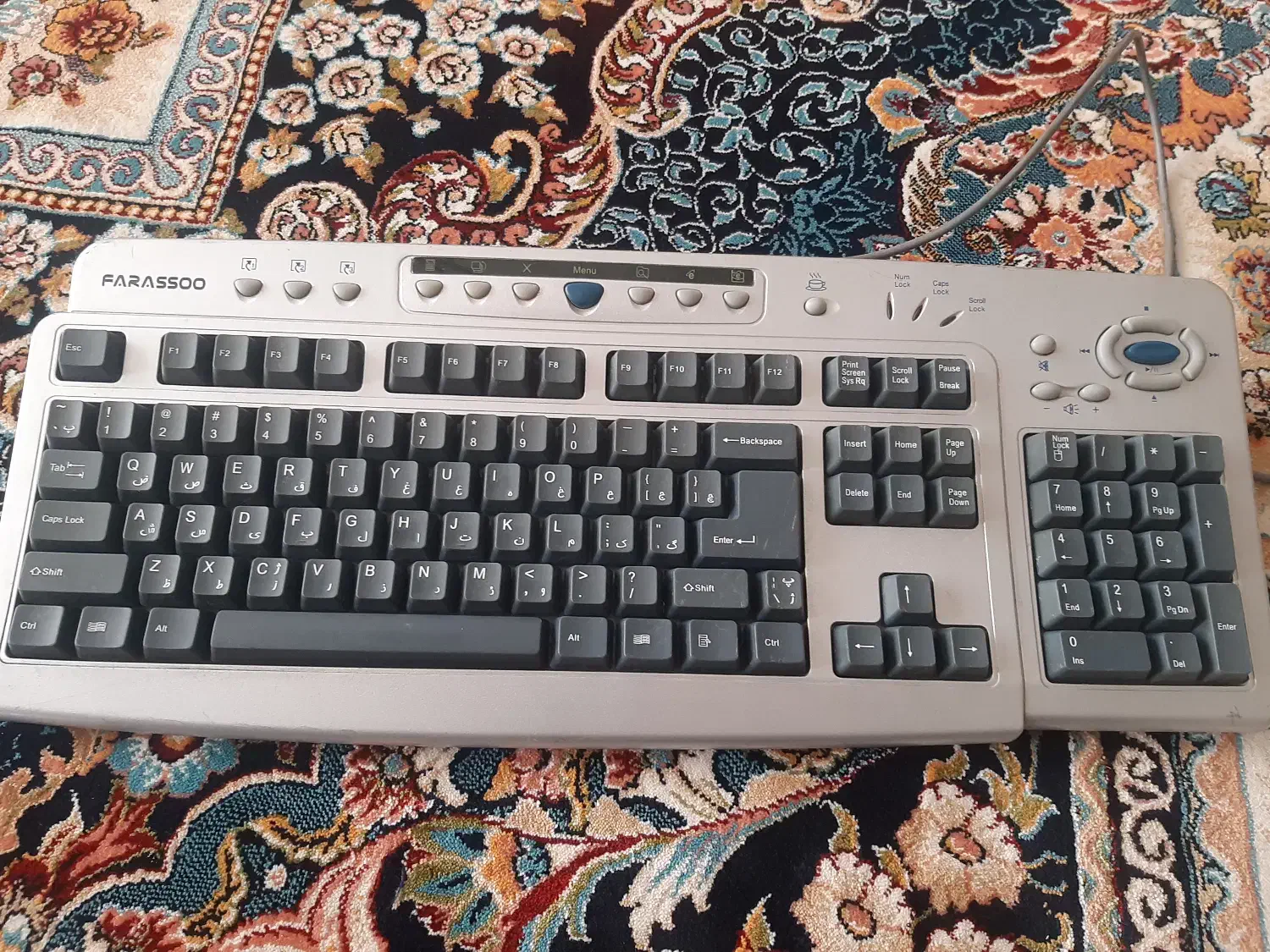 کیبورد سالم سالم تخفیف داره|قطعات و لوازم جانبی رایانه|شاهین‌شهر, طالقانی|دیوار