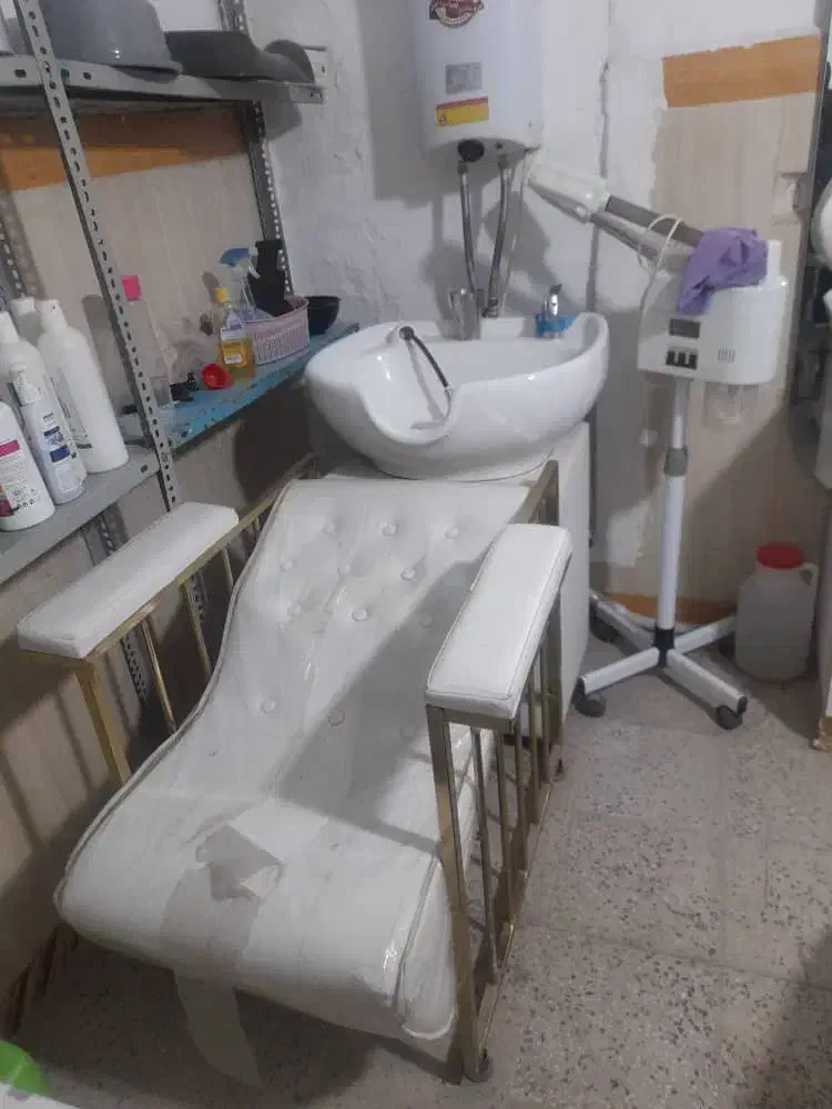 تعدادی وسایل آرایشگاه درحدنو|آرایشگاه و سالنهای زیبایی|بیستون, |دیوار