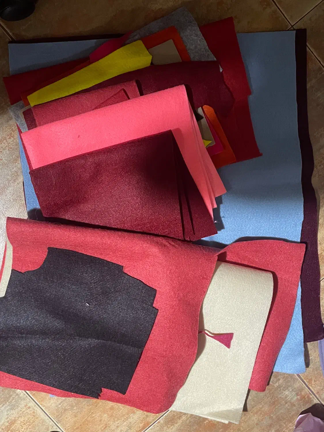 تکه های نمدرنگی|لوازم خیاطی و بافتنی|تهران, سعادت‌آباد|دیوار