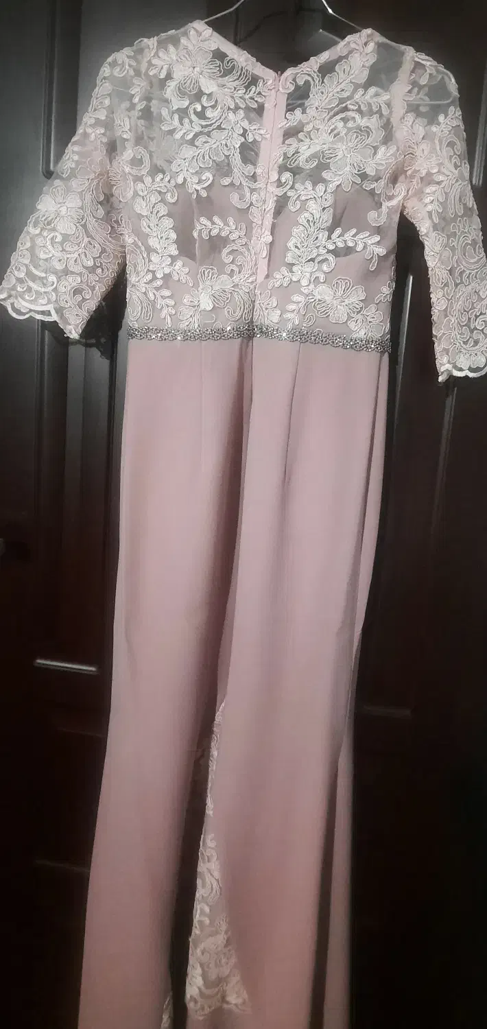 لباس مجلسی|لباس|سرخرود, |دیوار